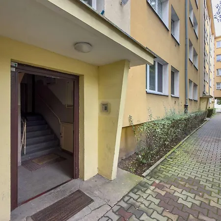 Апартаменты Azure Teatralna With Air Conditioning In By Renters Вроцлав